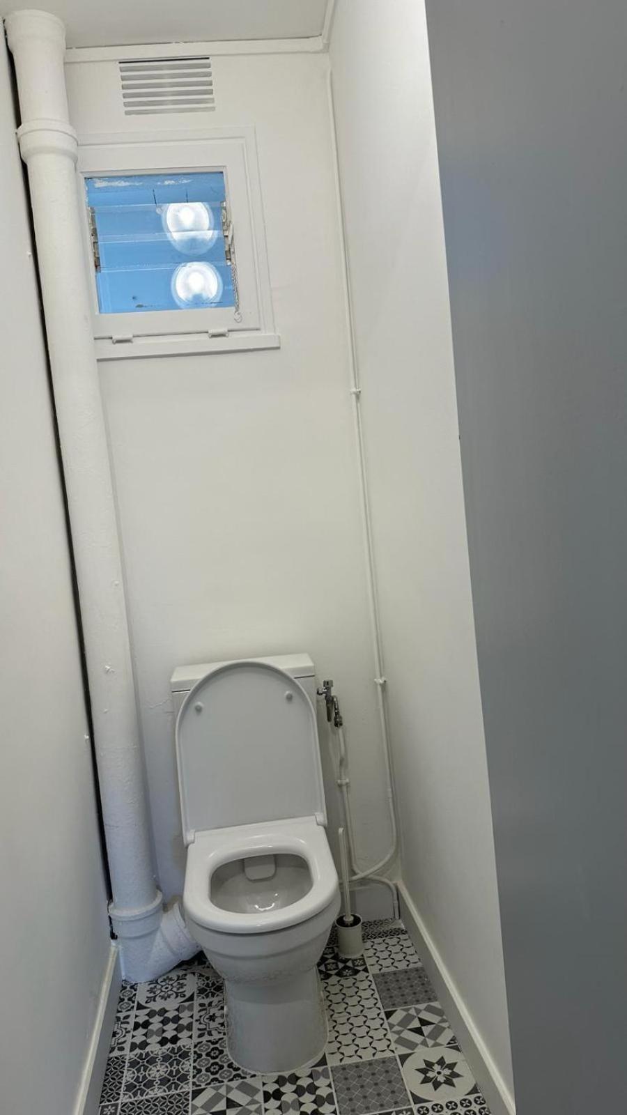 Le Bord De La Loire - Chambre Avec Salle De Bains Commune 南特 外观 照片